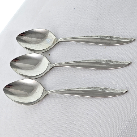3 Oneida Textura Teaspoons Oneidacraft Deluxe textured spoon MCM Mod stainless - Picture 2 of 7